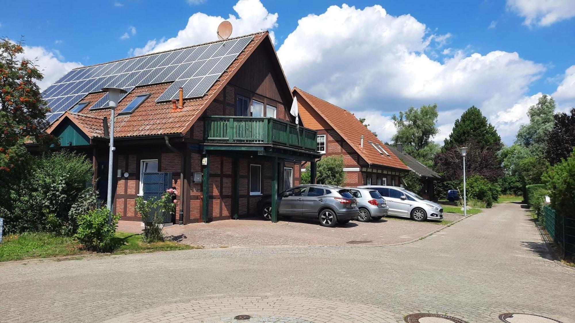Ferienhaus Sasse Ferienwohnungen Mit Garten & Grill Molschow Exteriér fotografie